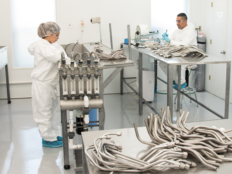 Mundo Tech Oxygen Cleaning Mundo Tech Oxygen Cleaning in ISO certified clean room